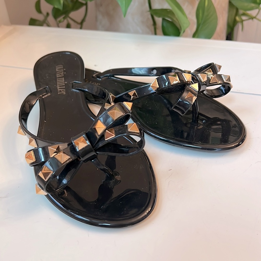 New -Olivia Miller Black Bow Stud Sandal